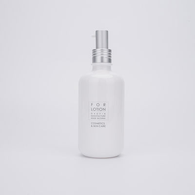 botellas plásticas cosméticas de 50ml 40ml 250ml con la bomba de aluminio del tratamiento